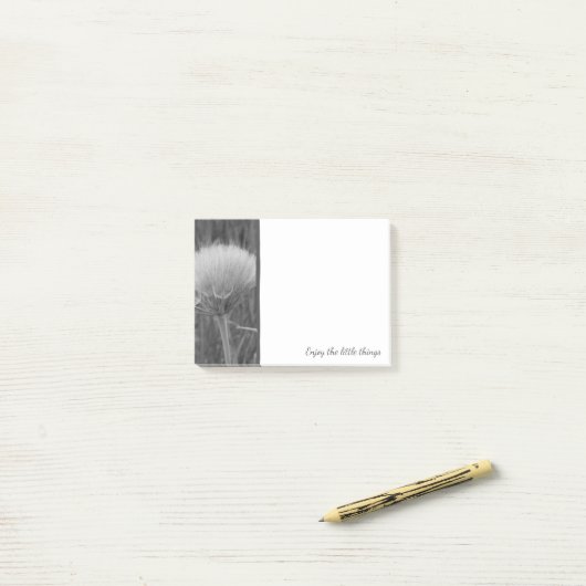 Black and White Puff Post-It Notes ポストイット (デスク上)