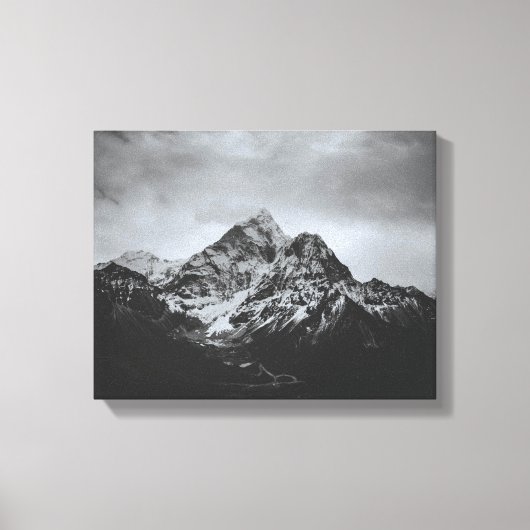 Black and white snowy mountain image on canvas キャンバスプリント (正面)