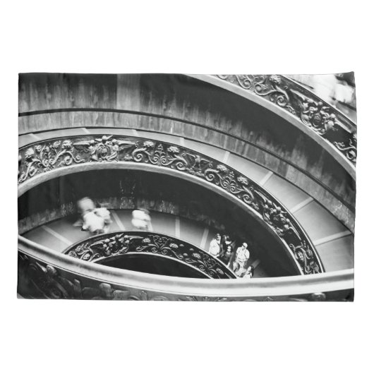 Black and White Spiral Staircase 枕カバー (裏面)