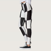 Black and White Squares Pattern Leggings – Classic レギンス (左)