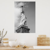 Black and White Statue of Liberty Wall Poster ポスター (キッチン)