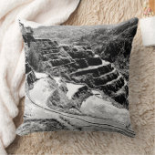 Black and White Symphony of the Banaue Rice Terrac クッション (ブランケット)