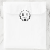 Black and White Wedding Monogram Initials ラウンドシール (バッグ)