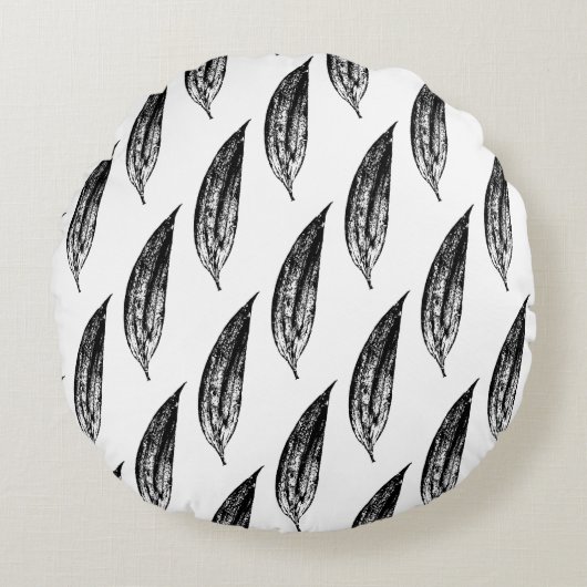Black and White White Lily Leaf Print ラウンドクッション (正面)