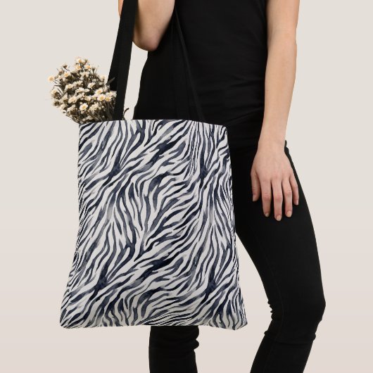 Black and White Zebra Print Pattern トートバッグ (クローズアップ)