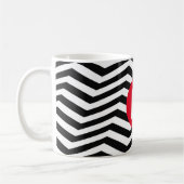Black and White Zig Zag Pattern Red Monogram コーヒーマグカップ (左)