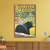 Black Bear in Forest – オレゴン州サンリバー キャンバスプリント (インサイチュ (リビング))