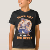 Black Belt Level Unlocked  Tシャツ (正面)