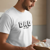 Black Bold Varsity Established Dad Design Tシャツ