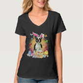 Black Boston Terrier Dog Bunny Easter Eggs Basket  Tシャツ (正面)