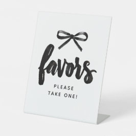 Black Bow Bridal Shower Favors 台座サイン
