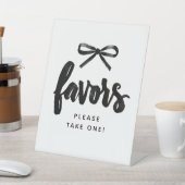 Black Bow Bridal Shower Favors 台座サイン (インサイチュ)