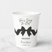 Black Bow Chic She's Tying the Knot Bridal Shower 紙コップ (裏面)