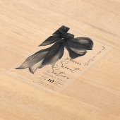 Black Bow Coquette Script Sweet 16 Party アクリル招待状 (レイダウン)