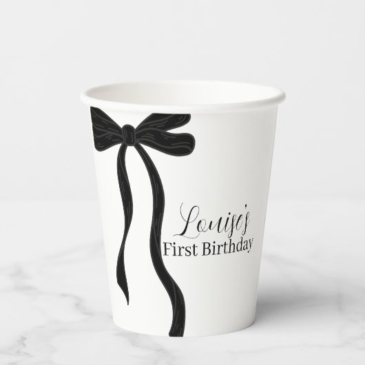 Black Bow Minimalist 1st Birthday Party 紙コップ (裏面)