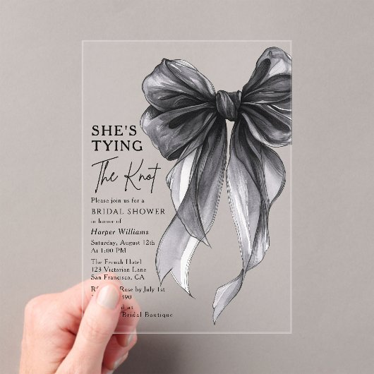 Black Bow She's Tying The Knot Bridal Shower アクリル招待状 (インサイチュ (ポータブル))