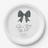 Black Bow She's tying the knot Bridal Shower ペーパープレート (正面)