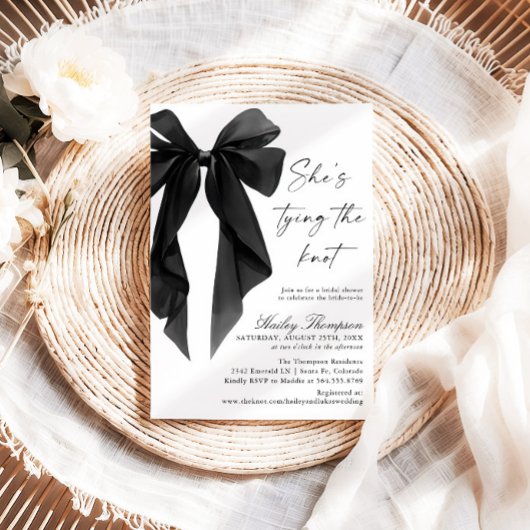 Black Bow She's Tying The Knot Bridal Shower 招待状