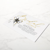 Black Bow She's Tying The Knot Bridal Shower 箔招待状 (回転した状態)