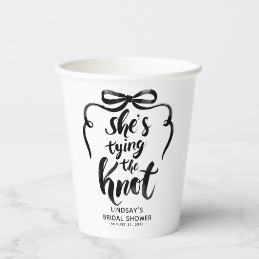 Black Bow She's Tying the Knot Bridal Shower 紙コップ (正面)