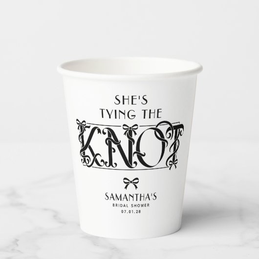 Black Bow She's Tying the Knot Chic Bridal Shower 紙コップ (裏面)