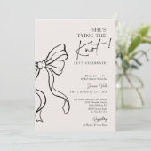 Black Bow She's Tying the Knot Cute Bridal Shower 招待状 (スタンド正面)