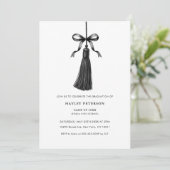 Black Bow Tassel Modern College Graduation Party 招待状 (スタンド正面)