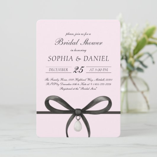 Black Bow With Pearl Old Money Style Bridal Shower 招待状 (スタンド正面)