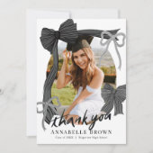 Black Bows Photo Graduation Thank You Card 招待状 (正面)