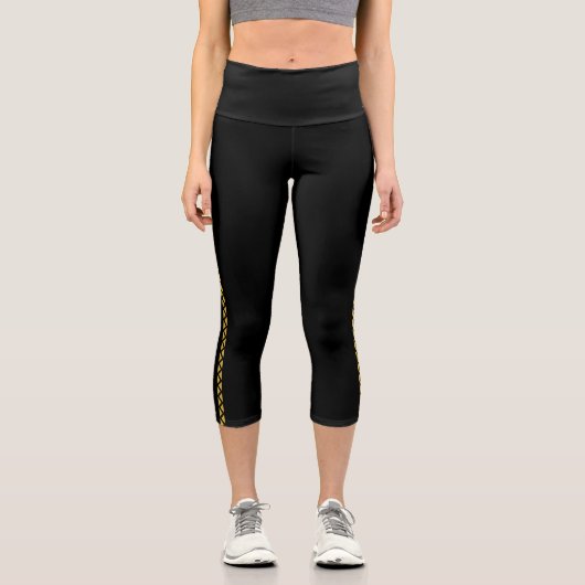 Black Capri Leggings with Bold Gold Side Stripe カプリレギンス (正面)