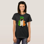 Black Cat Holding Shamrock Irish Flag St Patricks Tシャツ (正面フル)