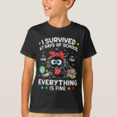 Black Cat I Survived 67 Days Of School Its Fine I' Tシャツ (正面)