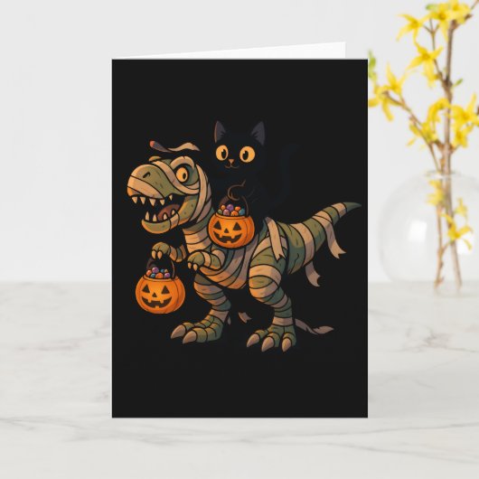 Black Cat Riding Mummy T-Rex – Cute Halloween Dino カード (黄色い花)