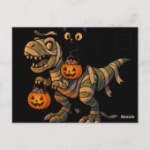 Black Cat Riding Mummy T-Rex – Cute Halloween Dino ポストカード (裏面)