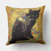 Black cat with mysterious eyes クッション (裏面)