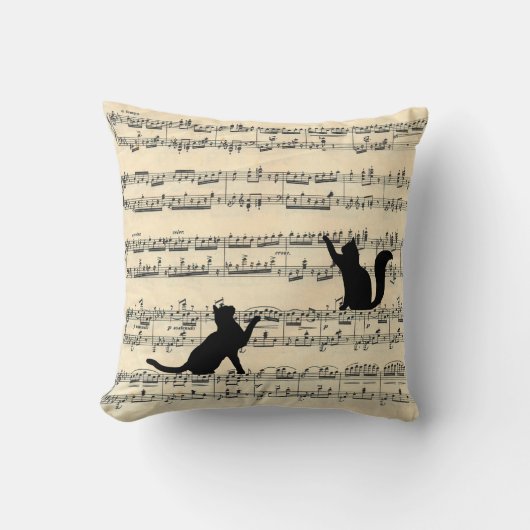 Black Cats on Sheet クッション (正面)