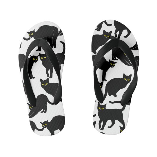 Black Cats on White キッズビーチサンダル (フットベッド)