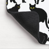 Black Cats on White マウスパッド (コーナー)