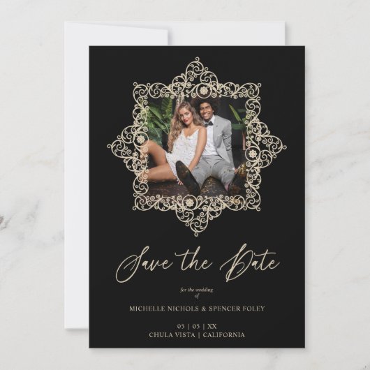 Black Chic Flourish Ornament Lace Effect Photo (正面)