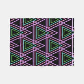 Black Colorful Retro 80's Neon Geometric Triangles フリースブランケット (正面(横))