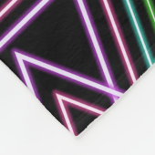 Black Colorful Retro 80's Neon Geometric Triangles フリースブランケット (角)