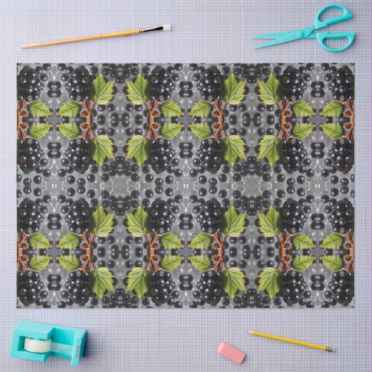 Black Currants Berries & Green Leaf Pattern 薄葉紙 (クラフト)