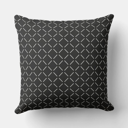 Black Diamonds Pattern Throw Pillow クッション (裏面)