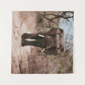 BLACK ELEPHANT WALKING ON BROWN SAND タペストリー (正面(横))