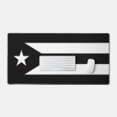 Black flag of Puerto Rico デスクマット (キーボード&マウス)