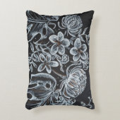 Black Floral sketch pillow アクセントクッション (正面(垂直))