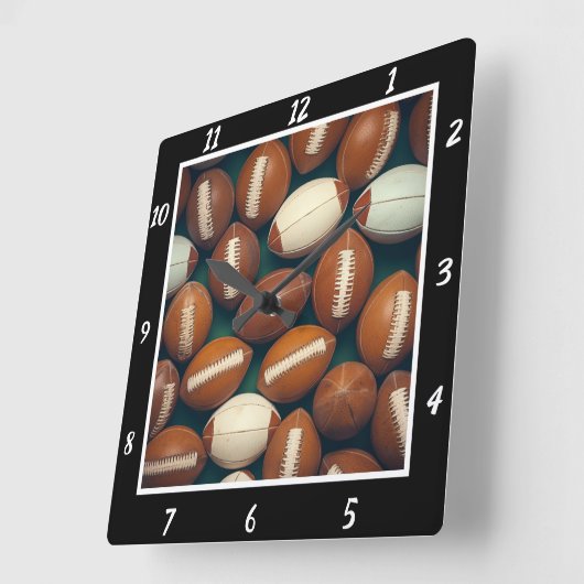 Black Frame Football Pattern スクエア壁時計 (傾斜)