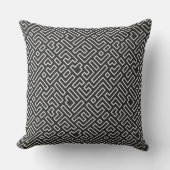 Black Geometric Pattern Throw Pillow クッション (正面)