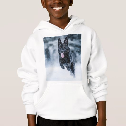 Black German Shepherd in snow Duvet Cover (正面)