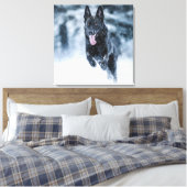 Black German Shepherd in snow Duvet Cover キャンバスプリント (インサイチュ (寝室))